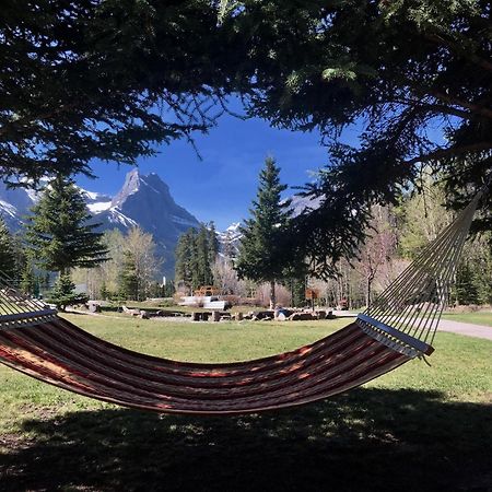 Banff Gate Mountain Resort Канмор Экстерьер фото