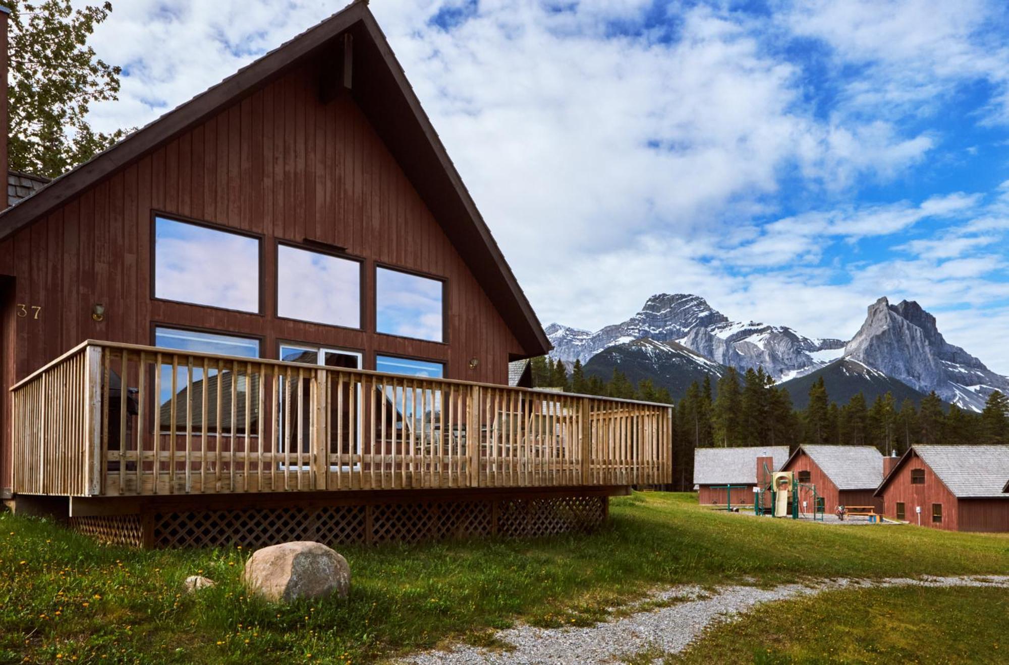Banff Gate Mountain Resort Канмор Экстерьер фото