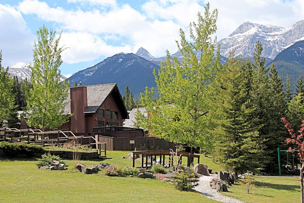Banff Gate Mountain Resort Канмор Экстерьер фото