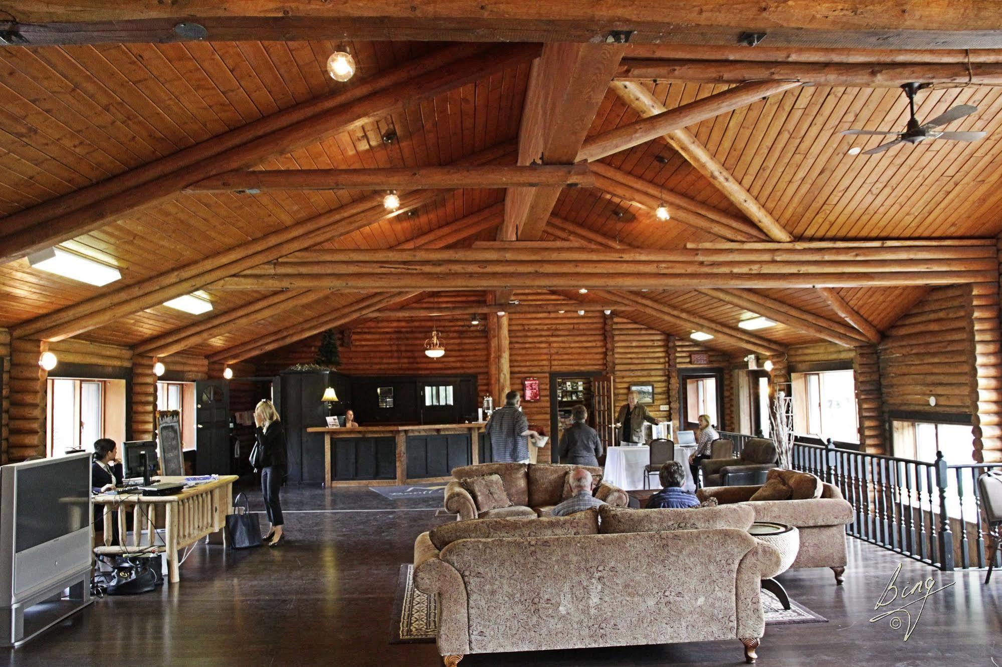 Banff Gate Mountain Resort Канмор Экстерьер фото